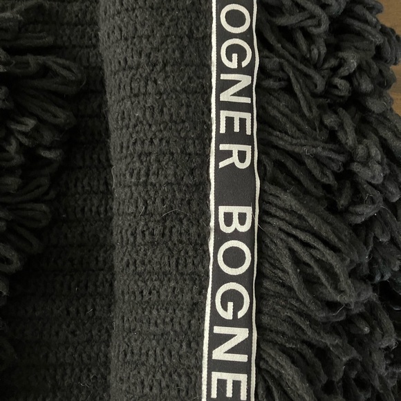 NWT Bogner Paria Black Wool Alpaca Loop Mop Vest Women’s ONE SIZE $850 🔥 - Picture 4 of 15